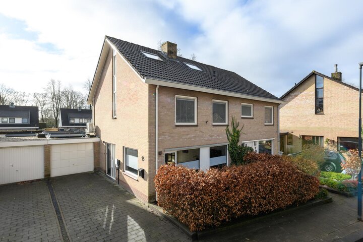 Boorn 15 DRACHTEN foto-1