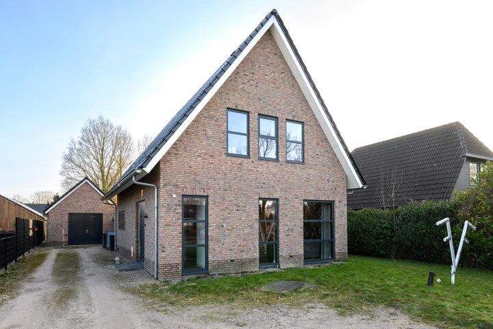 Kletsterlaan 1 b DRACHTEN foto-1