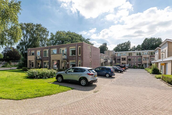 Ds. Talmasingel 81 BURGUM foto-1